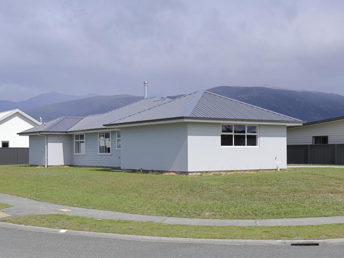 Fiordland Getaway - Te Anau Holiday Home Eksteriør billede